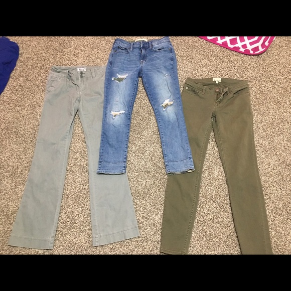 X3 Pairs of Size 0 (24) Jeans! - Picture 2 of 7